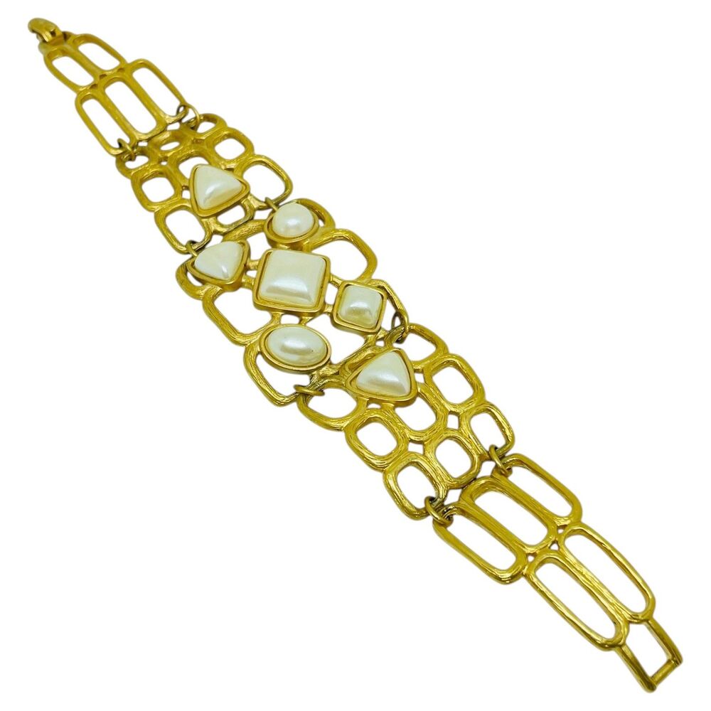 Vintage AVON signed gold tone faux pearls massive designer chain bracelet